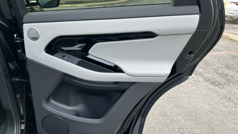 Land Rover Range Rover Evoque 1.5 P270e Edition 5dr Auto Hatchback